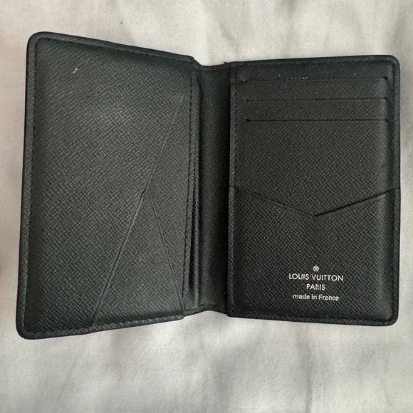 Black Louis Vuitton Cardholder - Picture 2 of 2